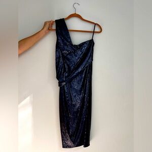 Donna Karan One Shoulder Sequin Knee Length Dress in Navy Blue